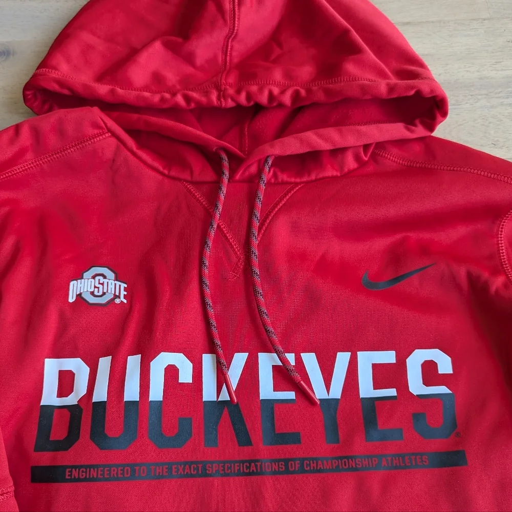 Ohio‎ State Buckeyes Nike Clothing (Men's S)